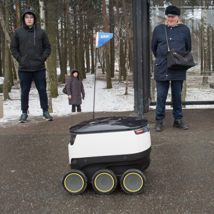 Félig emberi státuszt kaphatnak a robotok Észtországban