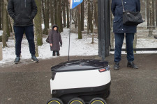 Félig emberi státuszt kaphatnak a robotok Észtországban