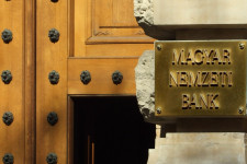 Nemhagyományos eszközökkel lazítana tovább az MNB