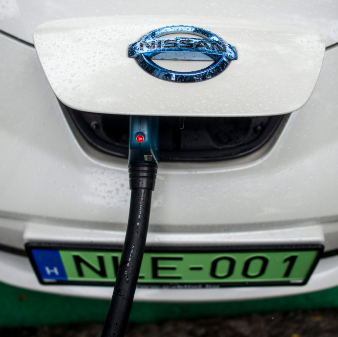 Áramszőkítés jöhet, ha nem gondolják át rendesen az elektromos autók adóztatását