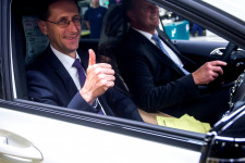Már biztos, hogy teljesült a kormány feltétele, jöhet a nagyobb járulékcsökkentés
