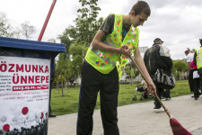Idén már csak 150 gyerek dolgozik közmunkásként Magyarországon