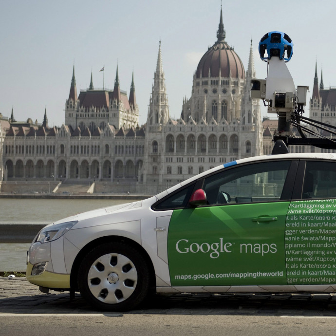 Hat év alatt 17 milliárd forinttól szabadította meg a Google és a Facebook a magyarokat