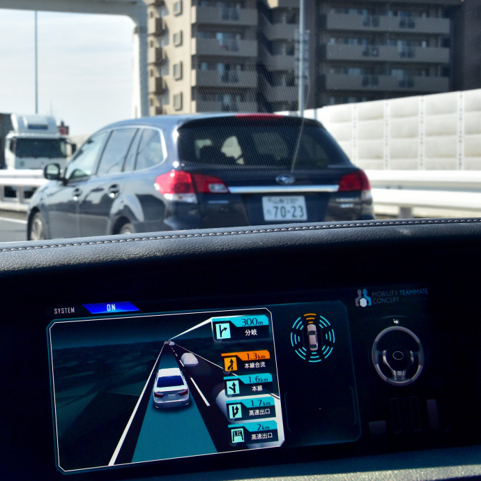 Ha mutogatsz egy önvezető autónak, honnan fogja tudni, hogy mit akarsz?