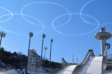 Rengetegen szinte ingyen repülhetnek az olimpiára, de valamiért mégsem mennek