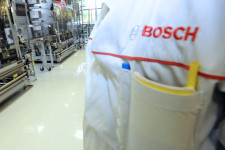Közel ezren sztrájkoltak a hatvani Bosch-gyárban