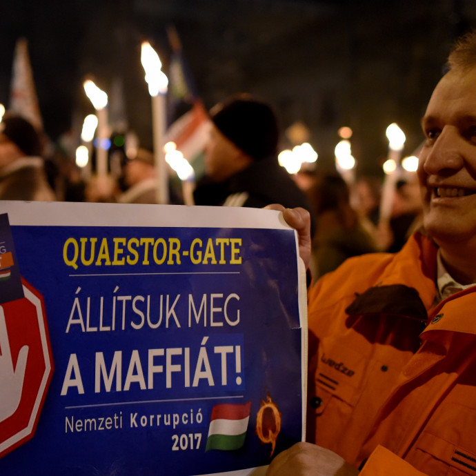 Már a korrupciót is államosította a kormány