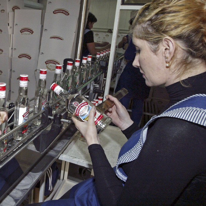 Ha minden vodka ugyanabból áll, akkor miért hatszor drágább az egyik, mint a másik?