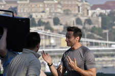 Az amerikai filmesek ellepték a Budapestre tartó repülőket