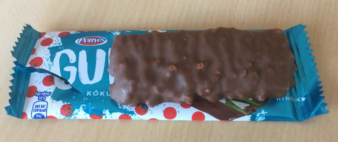 Egy kicsomagolt kókuszos Guru.