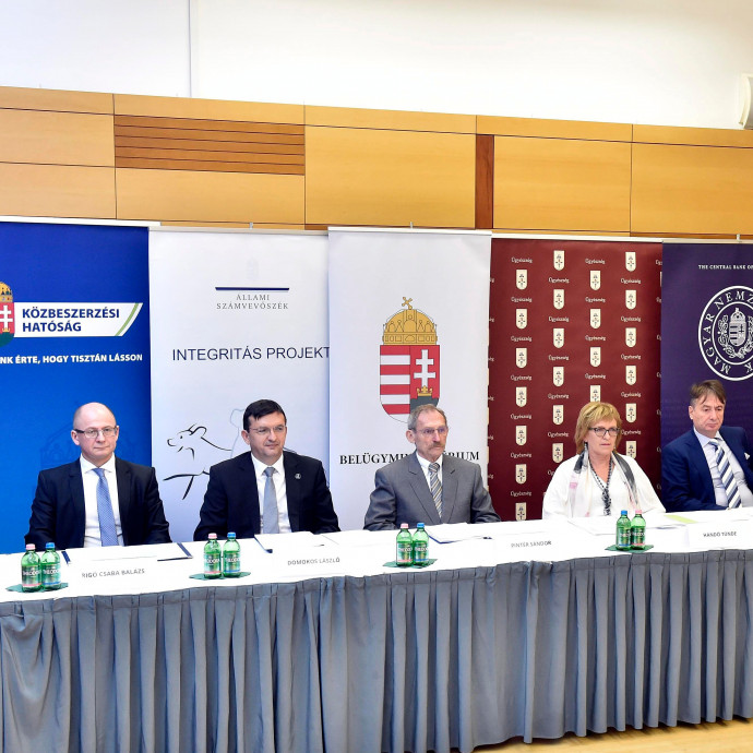 Szeretnél magad meggyőződni arról, hogy mekkora a korrupció Magyarországon? Kiszámolhatod