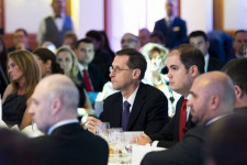 Mészáros Lőrinc beszáll Keszthelyi Erik alkuszbirodalmába