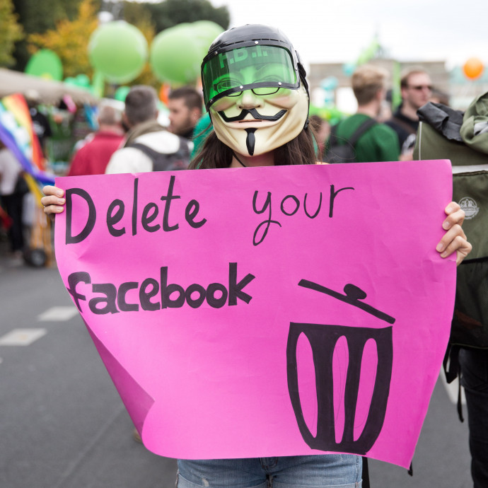 Ha igazán alapos vagy, megmérgezed a Facebook profilodat, mielőtt lelépsz