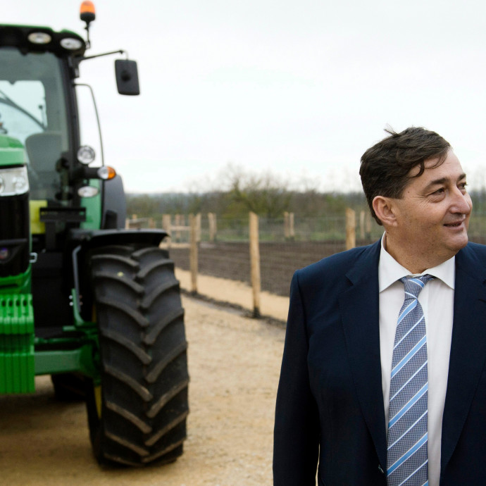 Lenne miből, mégis kevés bért kapnak Mészáros Lőrinc alkalmazottjai