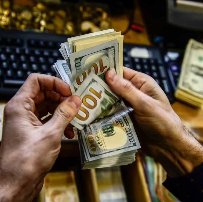 Nem szégyenlősek a magyar cégvezetők, ha vesztegetésről van szó