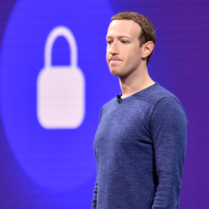 Előfizetéses Facebookon mesterkednek Zuckerbergék