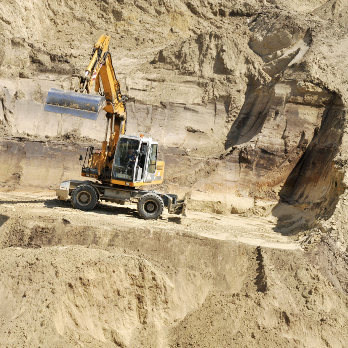 Ennyi pénzt még Simicska Lajos sem tudott csinálni útépítésből