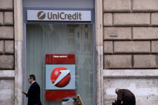 Európa legnagyobb bankja jöhet létre az UniCredit és a SocGen egyesülésével