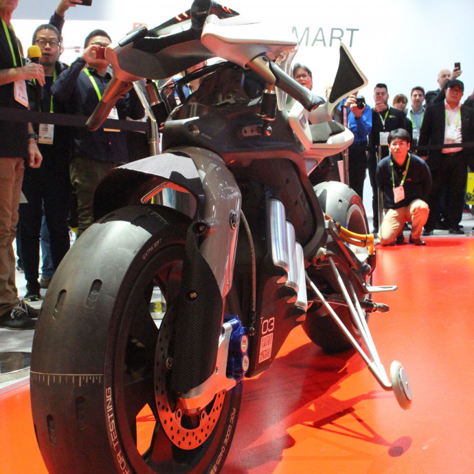 Minden önvezető lesz, aminek kereke van, még a motor is?