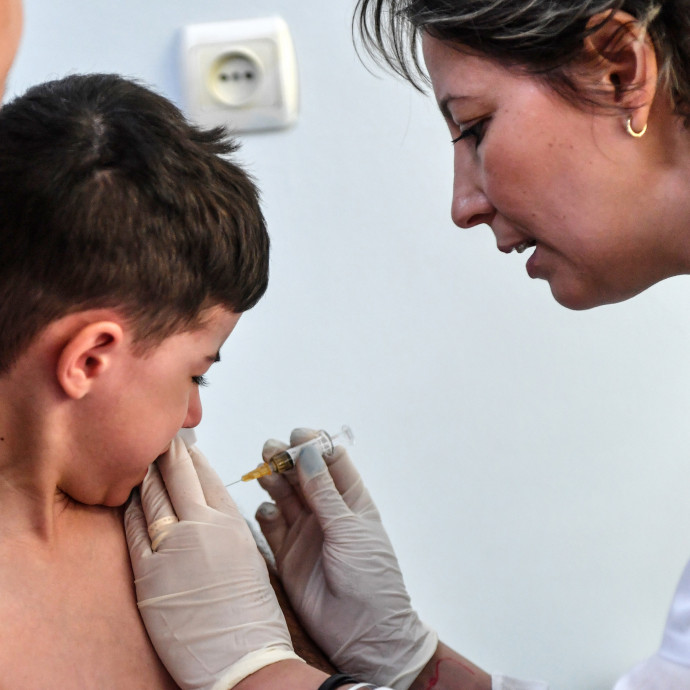 A magánbiztosítói piac lenyúlására készülhet a kormány, hogy egyeseknek rendbe tegye az egészségügyet