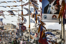 A dollár döntheti meg a legnehezebb választására készülő Erdogan hatalmát