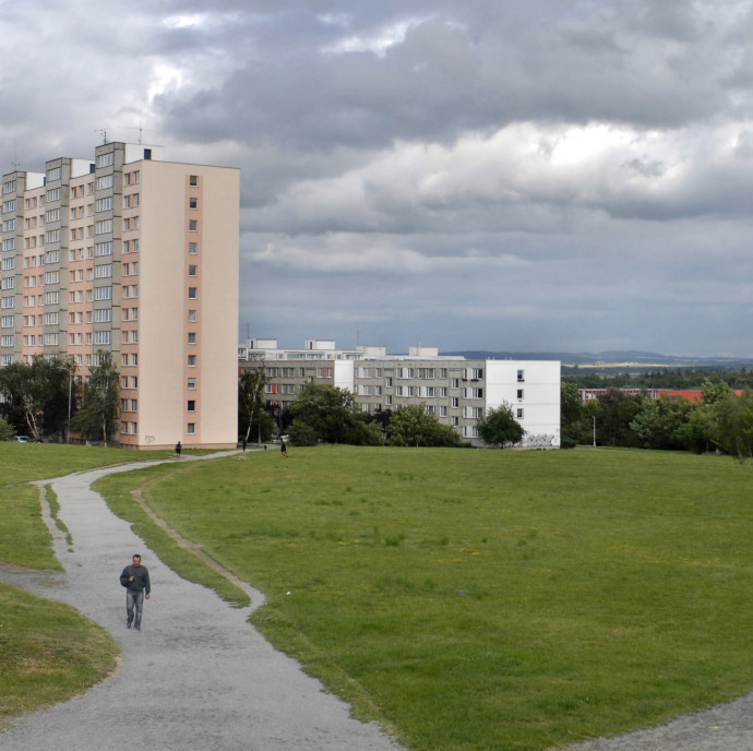 40 millió egy kétszobás külvárosi panelért? Prágában már itt tart a piac, és ez baj