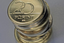 Azért gyengül a forint, mert most nem vagyunk jó befektetés