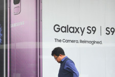 Megint közeledik egy korszak vége, egyre nehezebben ad el mobiltelefonokat a Samsung