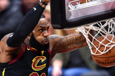 Kiszámolták, mennyi pénzt jelent egy városnak, ha LeBron James ott játszik