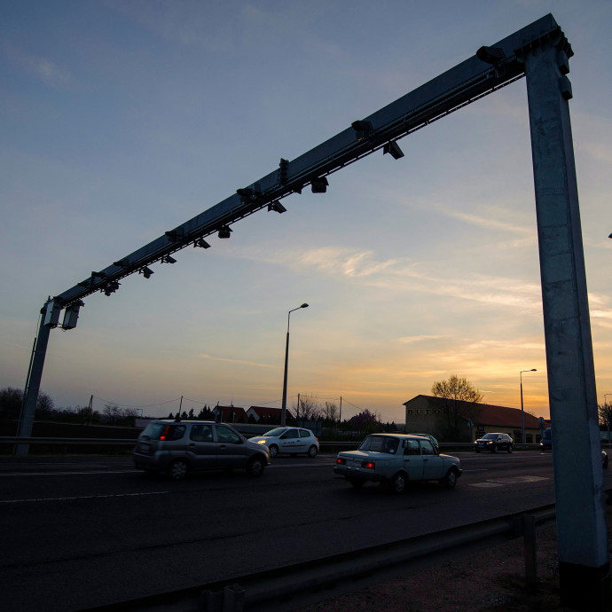 Nem csalóka, tényleg több autóst bírságol a rendőrség gyorshajtás miatt