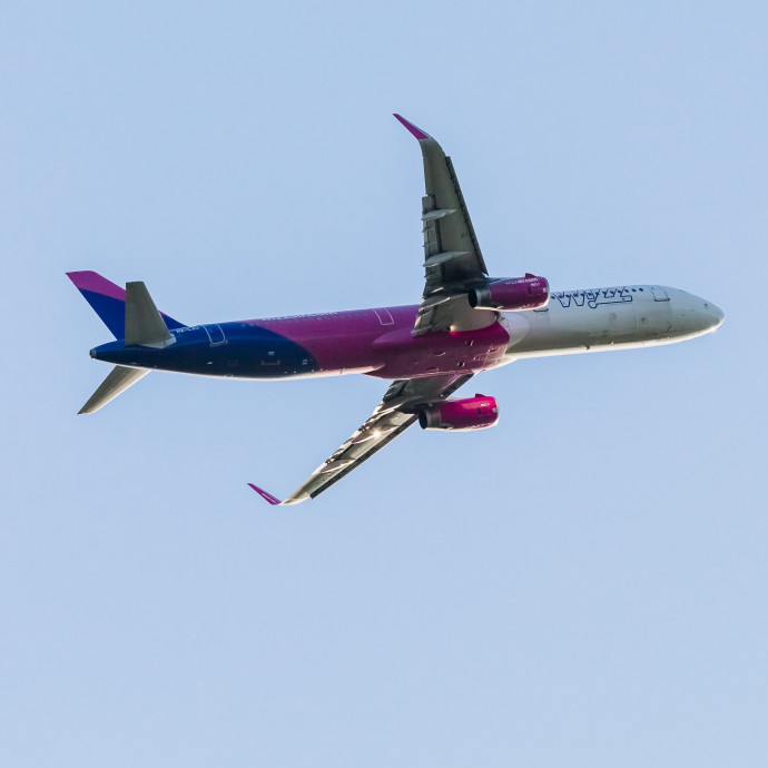 Baj van a repülőgép-hajtóművekkel, a Wizz Air-t egyelőre nem érinti