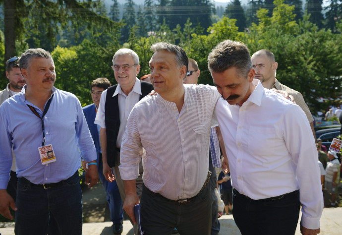 Antal Tibor, Tusnádfürdő akkori polgármestere,Orbán Viktor és Tessely Zoltán fideszes országgyûlési képviselő. Fotó: MTI/Beliczay László