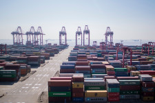 Egyre láthatóbb sebeket ejt Kínán a kereskedelmi háború