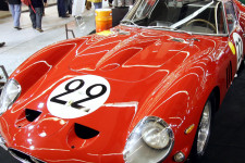 13 milliárd forintért csapott le valaki egy Ferrarira
