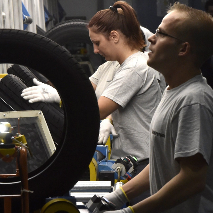 Van, hogy hiába adná az állam, százmilliókról mondanak le a cégek