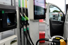 A magyar autósok tavaly 55 milliárd forintot buktak egy legális átverés miatt