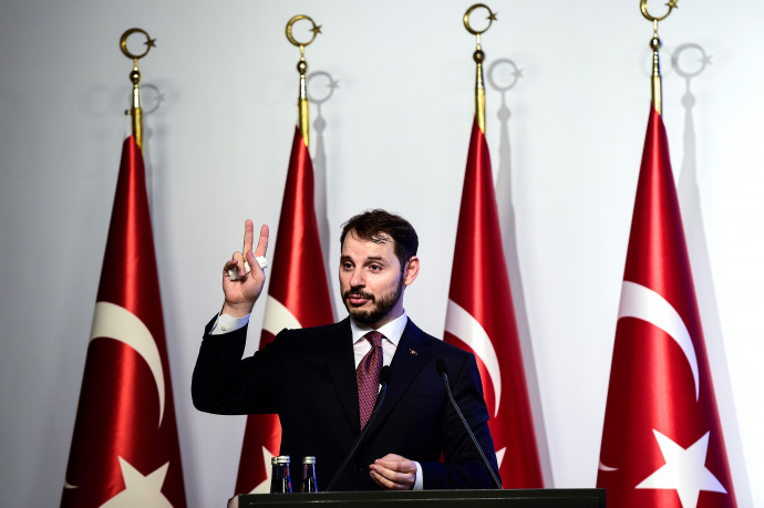 Berat Albayrak, már török gazdasági csúcsminiszterként. AFP / Europress
