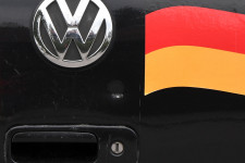 Még a benzines autóknál is csalt a Volkswagen