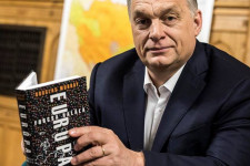 Mi lehet a kormány célja, ha betrappol a könyvpiacra?
