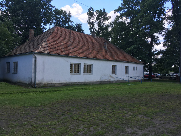 Az elvileg felújított öltözőépület Szigetváron