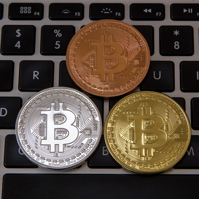 Egydolláros bitcoint dobtak piacra, és még ehető is