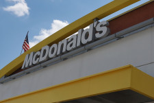 Adalékanyagoktól szabadult meg a McDonald’s