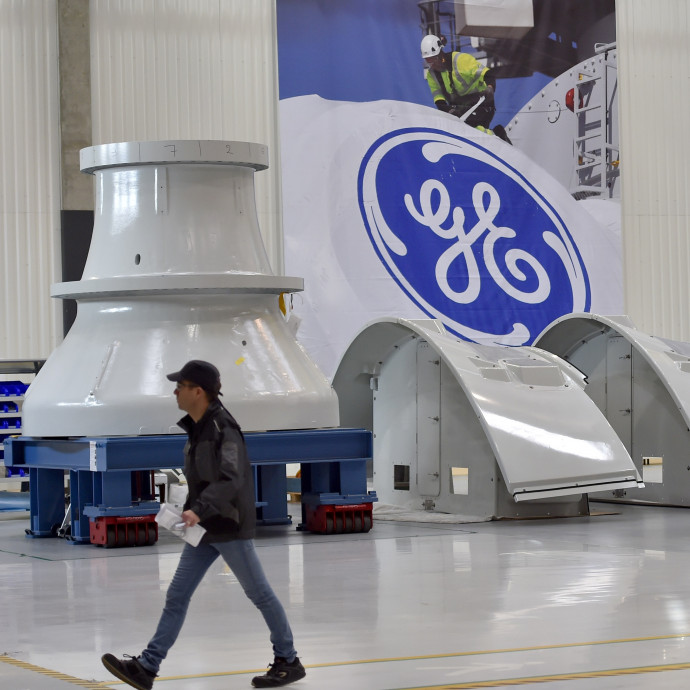 Annyit bukott egy Magyarországon erős cég, mintha eltűnne a Facebook