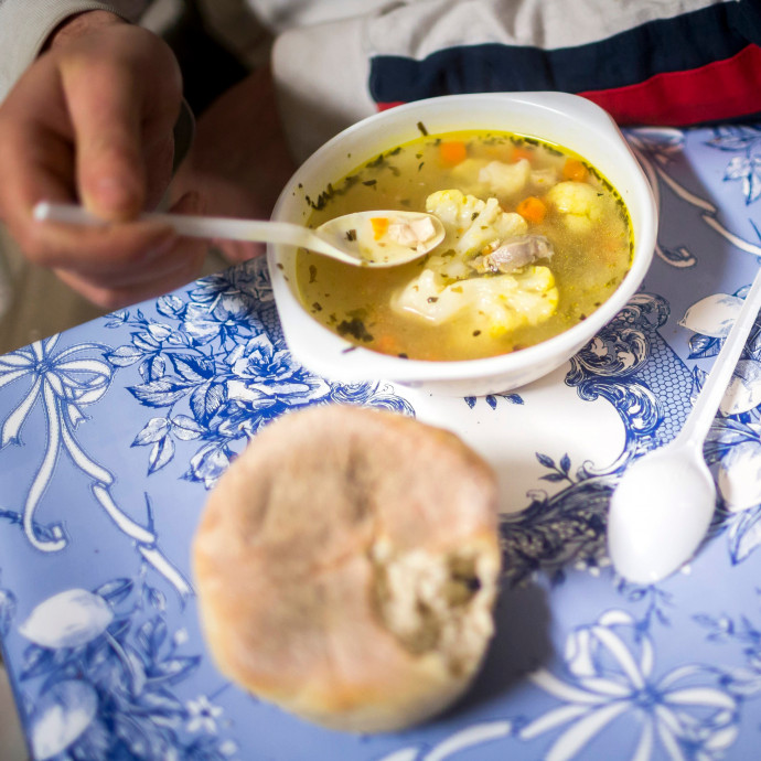 Brutálisan megemelnék a műanyag evőeszközök, tányérok és szívószálak díját