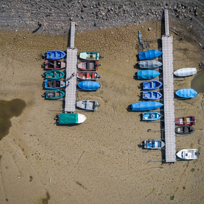 Ha összedől a világ, legalább sok pénzt akarnak rajta keresni