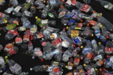 A Coca-Cola és a Nestlé felel a legtöbb műanyagszemétért a világon