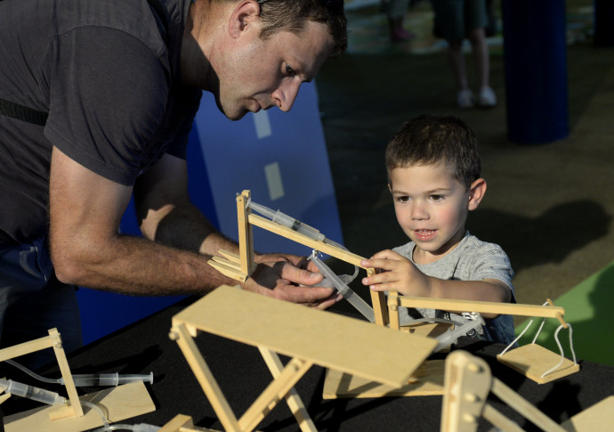 Évi tízezer gyermek születik apa nélkül Magyarországon