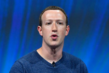 Zuckerberg tagadja, hogy tudott volna a sorosozó álhírkampányról