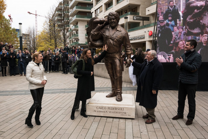 Bud Spencer, eredeti nevén Carlo Pedersoli avatóünnepsége a budapesti Corvin sétányon 2017-ben. Fotó: Mónus Márton/MTI