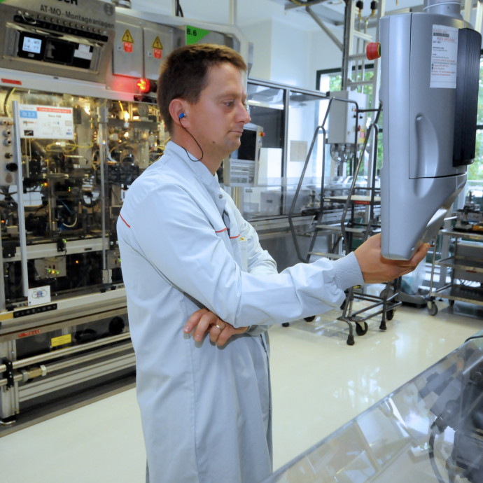 Még sosem kaptak annyi pénzt a multik a kormánytól, mint idén